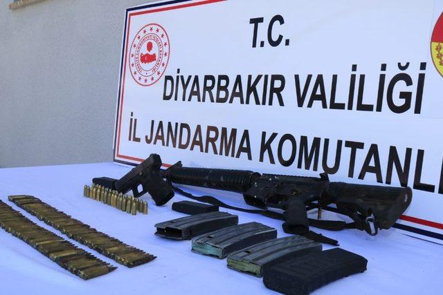 Diyarbakır’da 2 terörist etkisiz hale getirildi