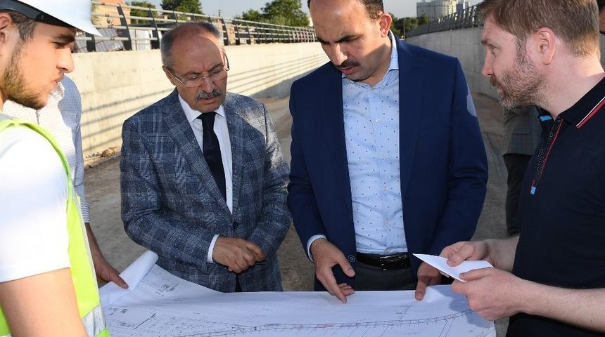 Başkan Altay, Yeni YHT Garı Alt Ge&ccedil;idi inşaatını inceledi