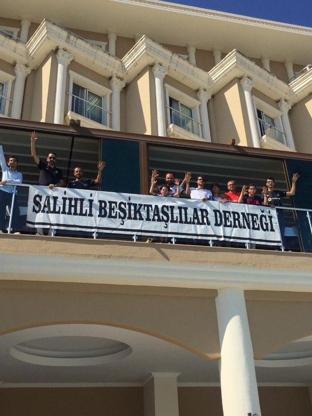 Salihli’deki Beşiktaşlılar farkındalık kahvaltısında buluştu