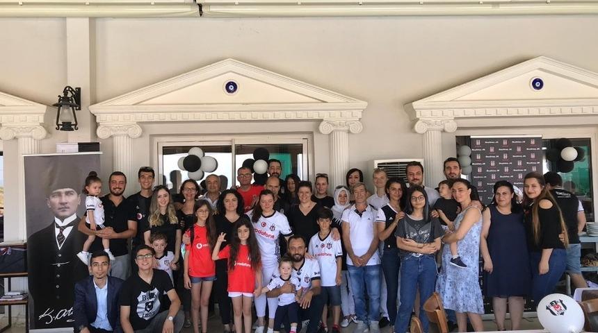 Salihli&rsquo;deki Beşiktaşlılar farkındalık kahvaltısında buluştu