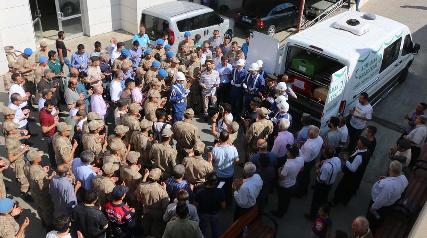Kazada &ouml;len uzman &ccedil;avuş ve arkadaşının cenazeleri, Osmaniye'ye uğurlandı