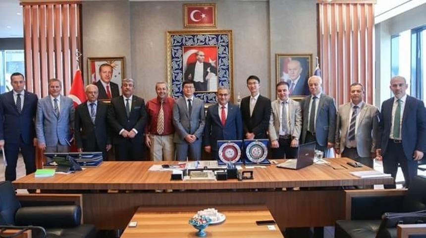 &Ccedil;in Heyeti Belediye Başkanı Işık&rsquo;ı ziyaret etti