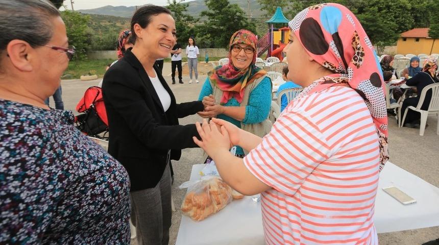 Sel&ccedil;uk Efes&rsquo;te akademiler a&ccedil;ılıyor