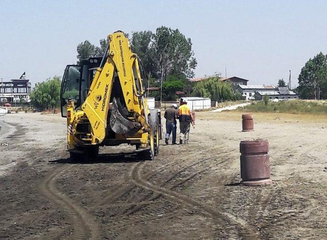 İskele sahiline onlarca çöp kutusu bırakıldı