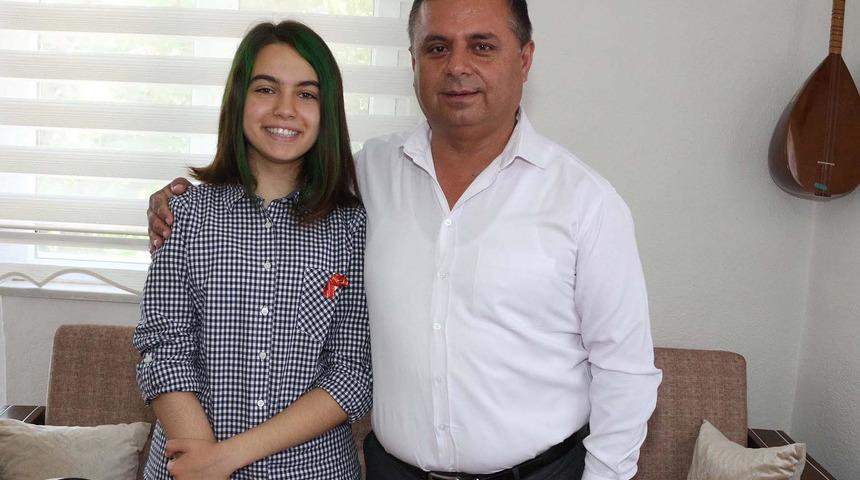 Fenerbah&ccedil;e taraftarı LGS birincisi, Galatasaray Lisesi'ni istiyor