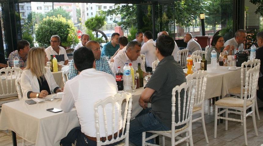 Devrekliler Y&uuml;zbaşı Koparan&rsquo;nın veda yemeğinde bir araya geldiler