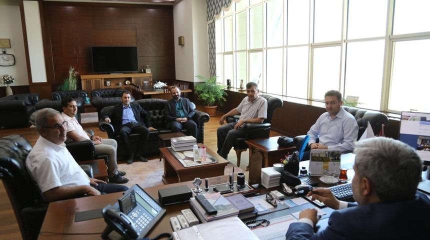 Rekt&ouml;r Şahin: &ldquo;Eğitimle ilgili t&uuml;m yenilikleri dikkatle takip ediyoruz&rdquo;