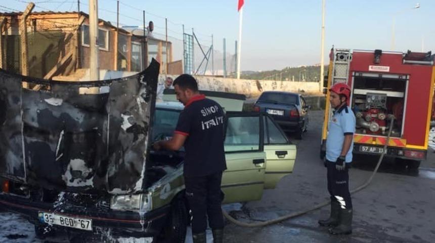 Sinop’ta otomobil yangını
