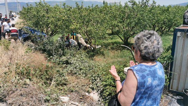 Kazayı görünce ellerini açıp, dua etti