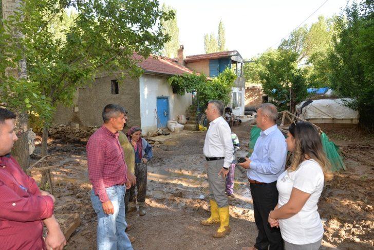 Tarım İl Müdürü Akkışla’da yara sardı G3