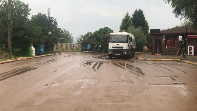 Eşme’de sel temizliği tamamlandı