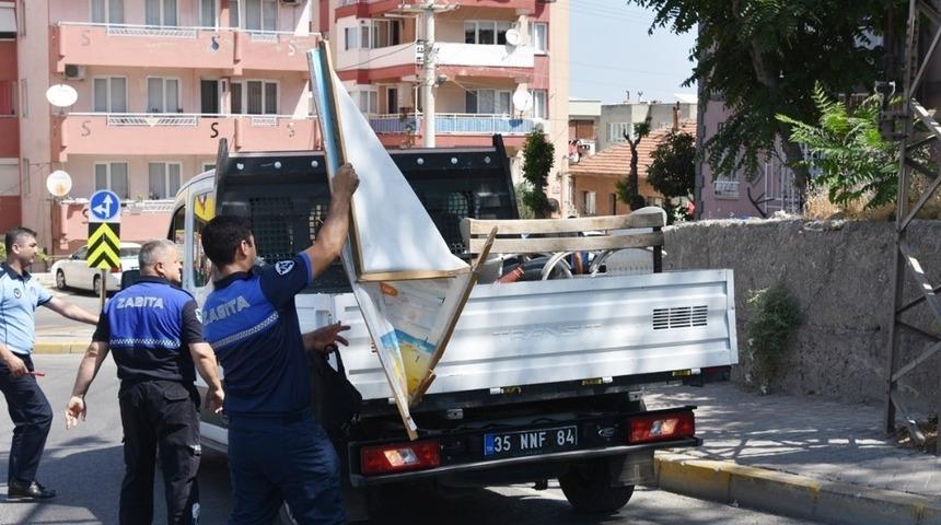 Aliağa&rsquo;da kaldırım işgaline ge&ccedil;it yok