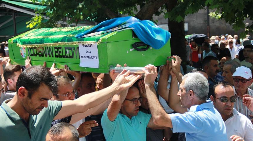 Kayseri'de balkondan d&uuml;şen 9 yaşındaki Mustafa &ouml;ld&uuml;