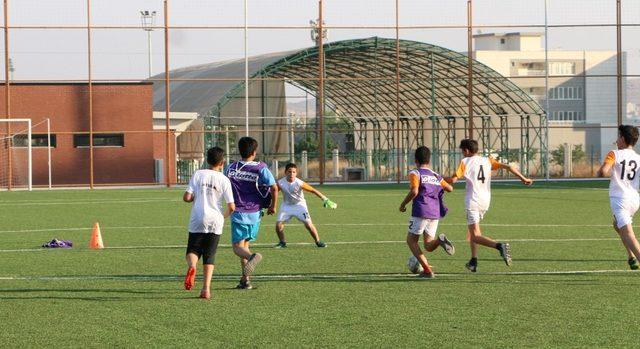 Şanlıurfa’da futbol yaz okuluna yoğun ilgi