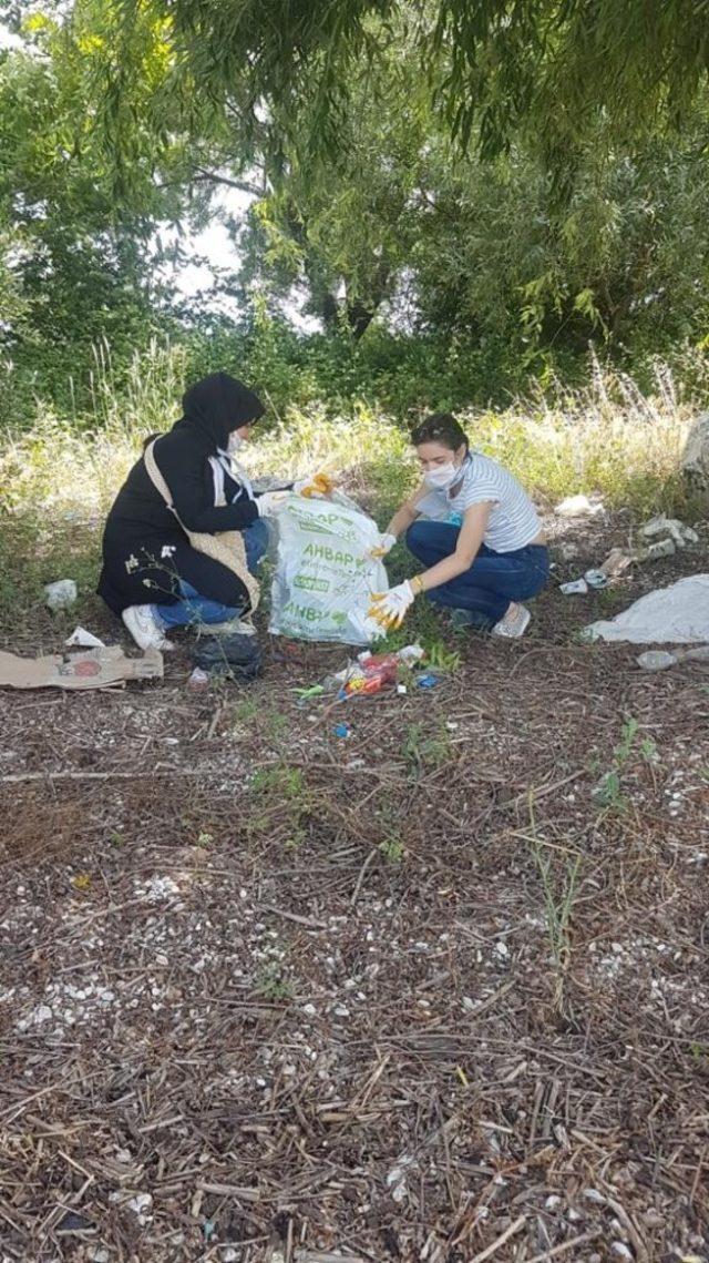 Ispartalı AHBAP’lardan Eğirdir Gölü’nde çevre temizliği