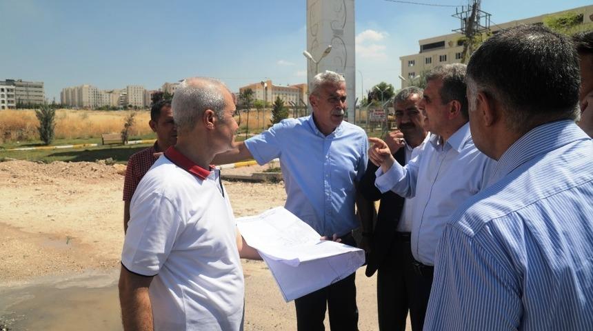 Şanlıurfa&rsquo;da yol yapım &ccedil;alışmaları
