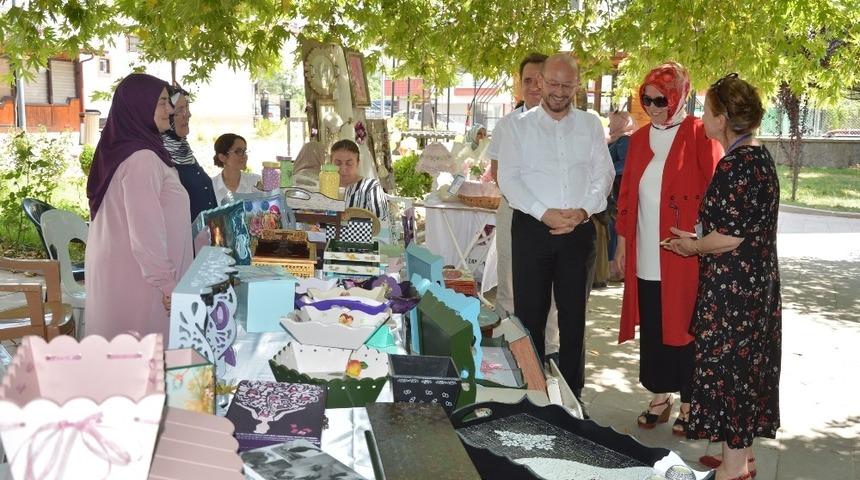 El emeği &uuml;r&uuml;nler sergide g&ouml;r&uuml;c&uuml;ye &ccedil;ıktı