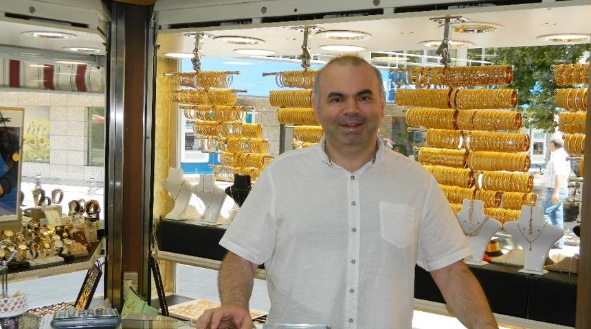 Altın fiyatlarındaki artış vatandaşı düşündürüyor