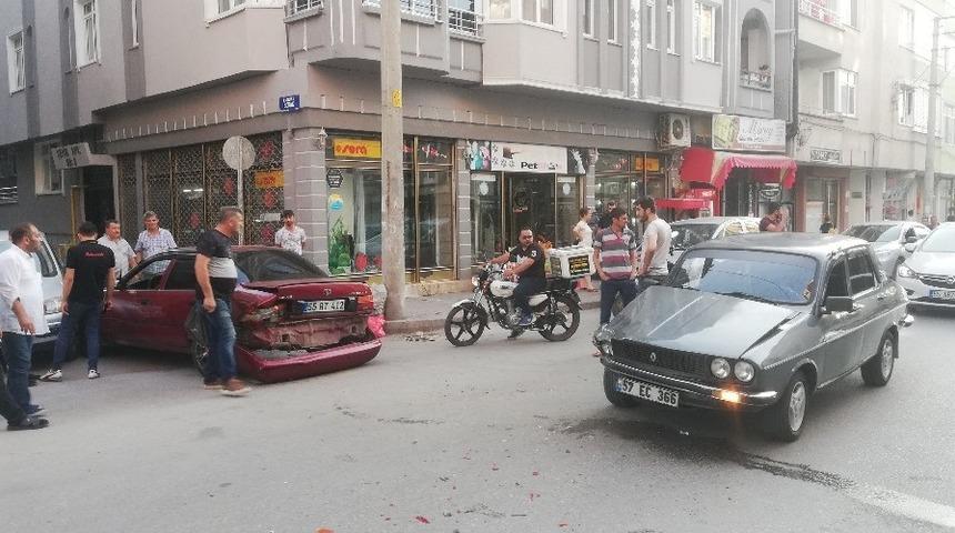 Bafra&rsquo;da zincirleme kaza: 1 yaralı