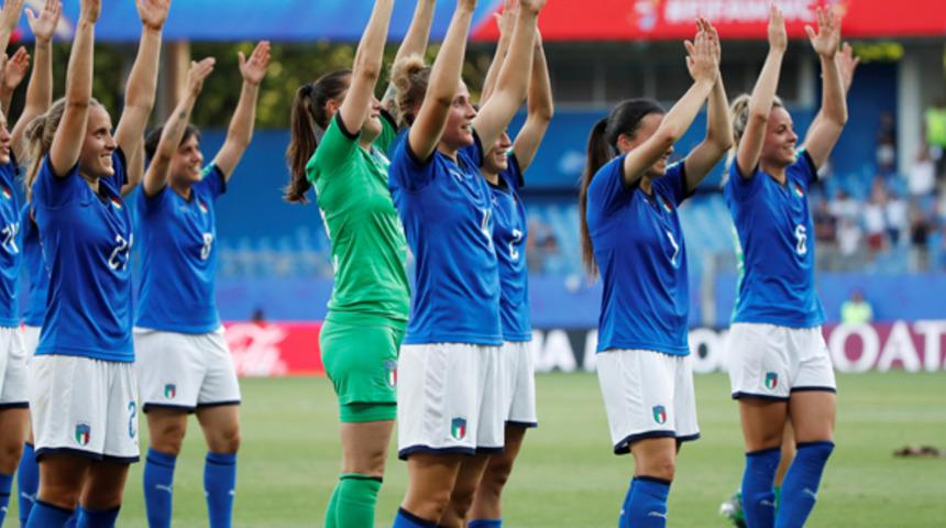 İtalya, Çin'i 2-0 mağlup ederek adını çeyrek finale yazdırdı