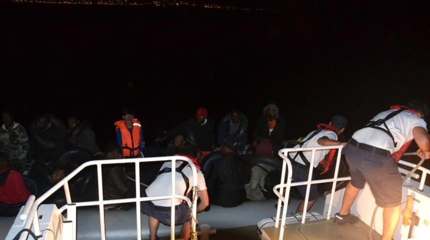 Kuşadası&rsquo;nda 18&rsquo;i &ccedil;ocuk 38 ka&ccedil;ak g&ouml;&ccedil;men yakalandı