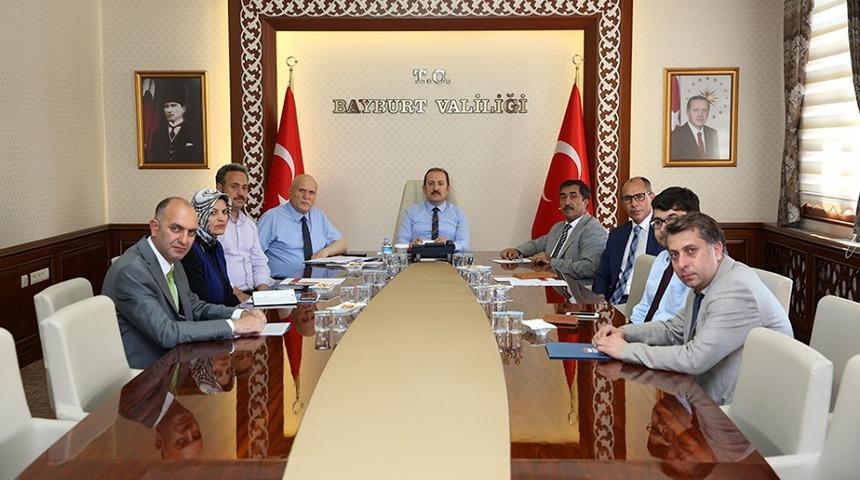 Uluslararası Dede Korkut K&uuml;lt&uuml;r ve Sanat Ş&ouml;lenleri hazırlık toplantısı Vali Pehlivan başkanlığında ger&ccedil;ekleştirildi