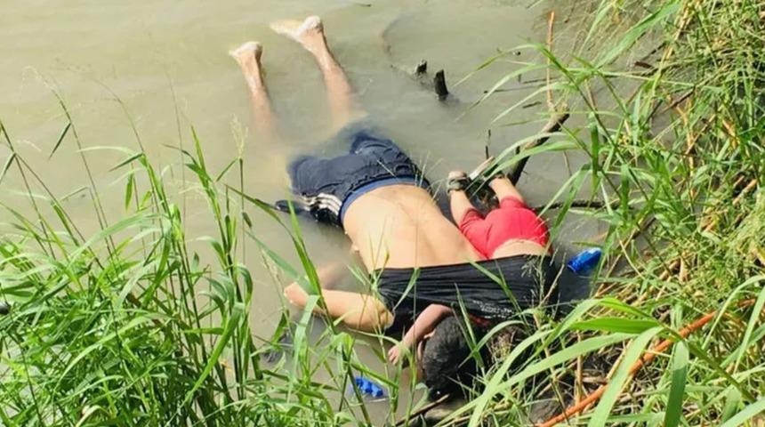 Bu fotoğraf dünyanın yüreğini yaktı: ABD'nin Aylan bebeği