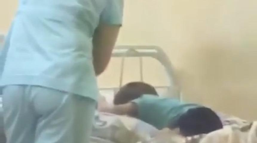 Rus hemşire tedavi g&ouml;ren &ccedil;ocuğu yatağa bağladı