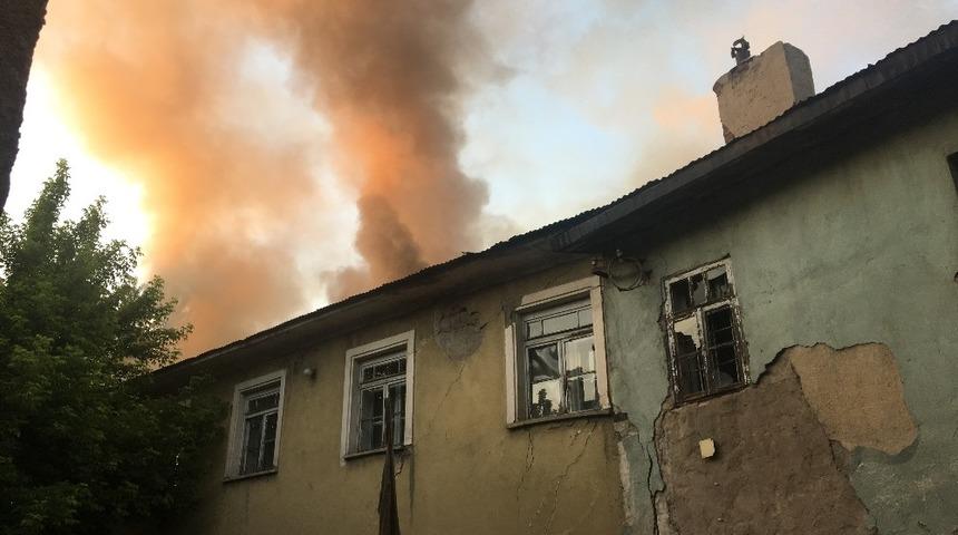 Erzurum&rsquo;da yangın