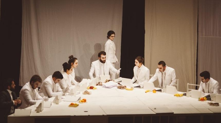 ‘Sui Generis Tiyatro’, ‘Barolar Arası Tiyatro Festivali’ne damgasını vuracak