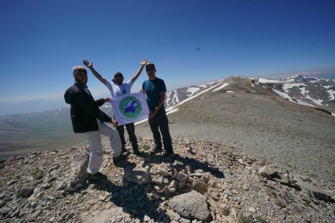 Dağcılar, 3395 rakımlı Vivara Dağı&rsquo;nda zirve yaptılar