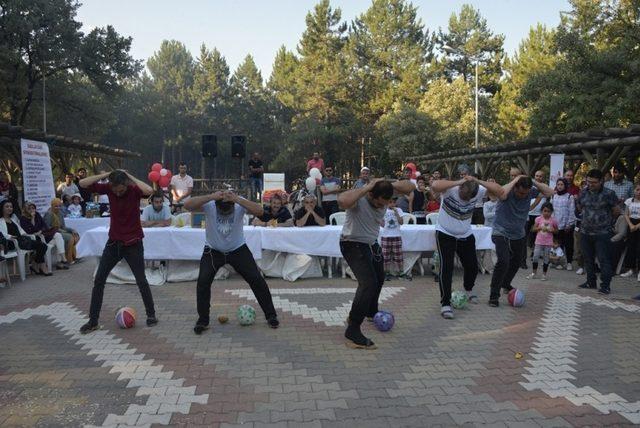 Gediz’de ’Karne şenliği ve babanızı ne kadar tanıyorsunuz’ yarışması