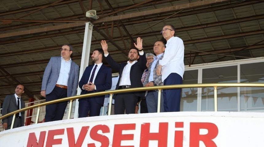 Nevşehir Belediyespor&rsquo;un ma&ccedil;larını oynayacağı Gazi Stadyumunda inceleme