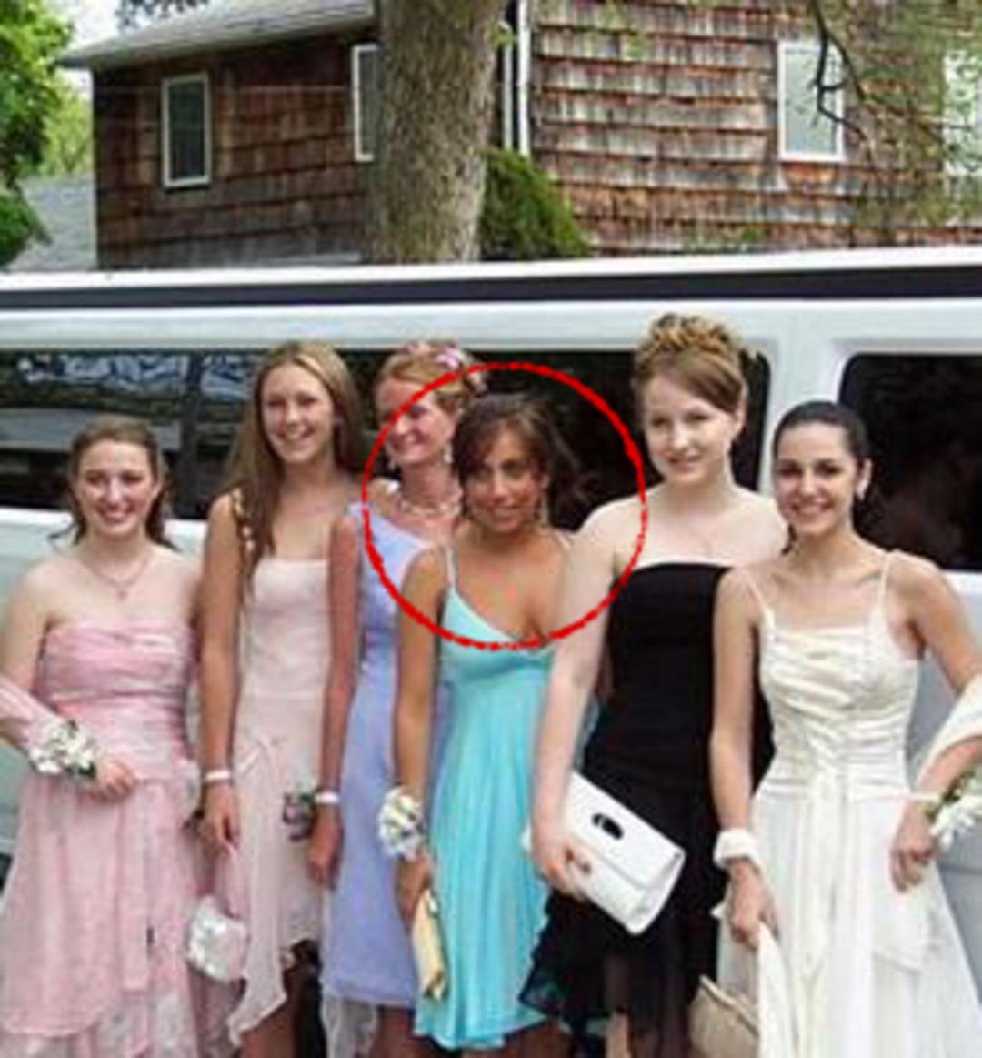 Mezuniyet fotoğraflarındaki bu &uuml;nl&uuml;leri tanıyabilecek misiniz?