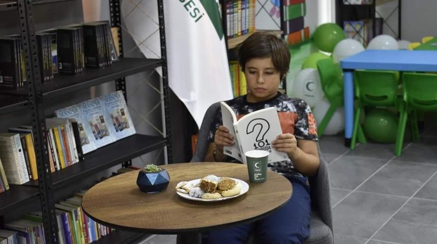 Manisa&rsquo;da &lsquo;Yeşil Kitap Kafe&rsquo; a&ccedil;ıldı