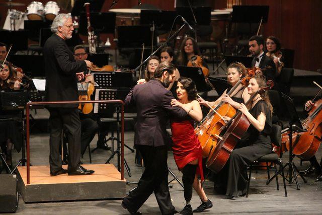 Derya, protezleriyle tango ve vals yapıyor