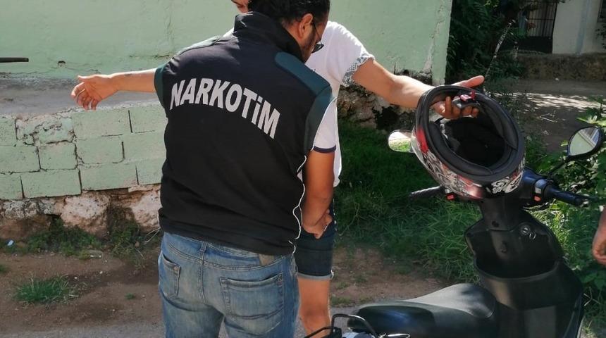 Antalya&rsquo;da polis Zeytink&ouml;y&rsquo;de 6 aylık uyuşturucuyla m&uuml;cadele raporunu a&ccedil;ıkladı