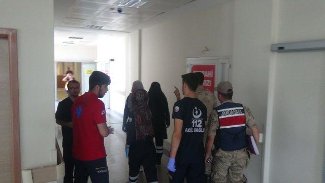 Adıyaman'da hafif ticari araçla ambulans çarpıştı: 4 yaralı