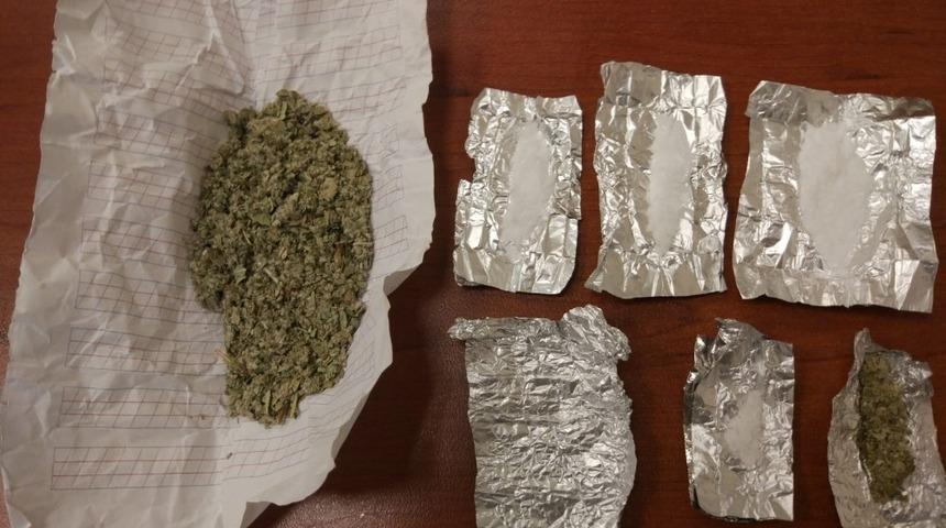 Uyuşturucu operasyonunda 3 tutuklama