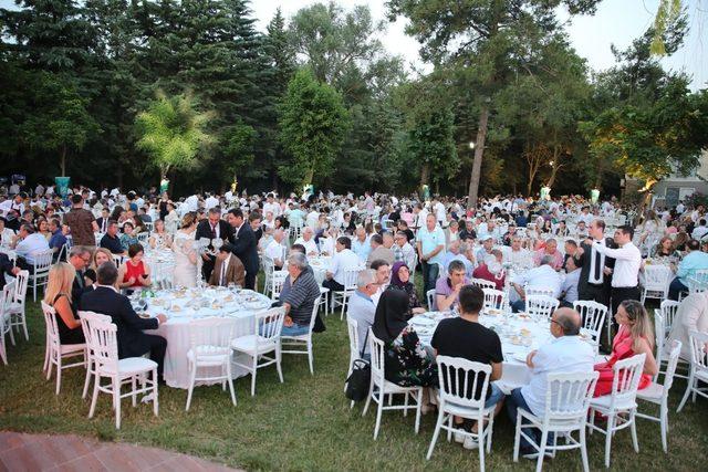 Nilüfer Belediyesi’nin 32. kuruluş yıl dönümüne coşkulu kutlama