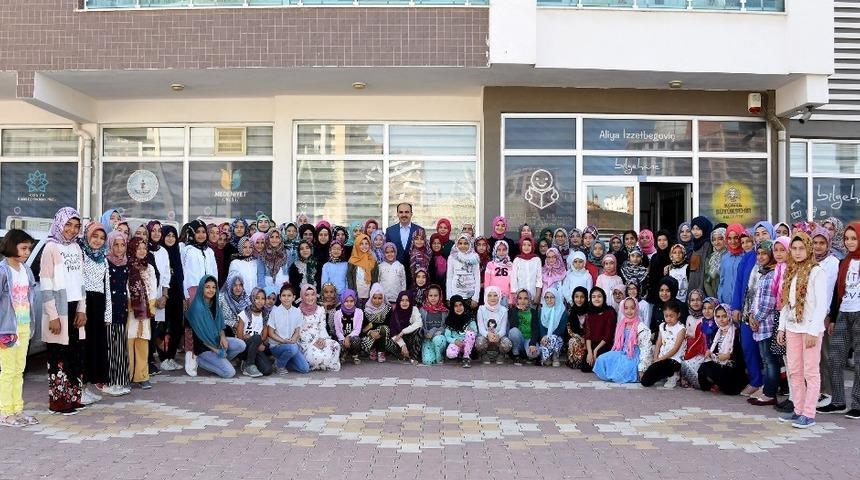 Başkan Altay, Bilgehanede eğitim g&ouml;ren &ouml;ğrencilerle buluştu