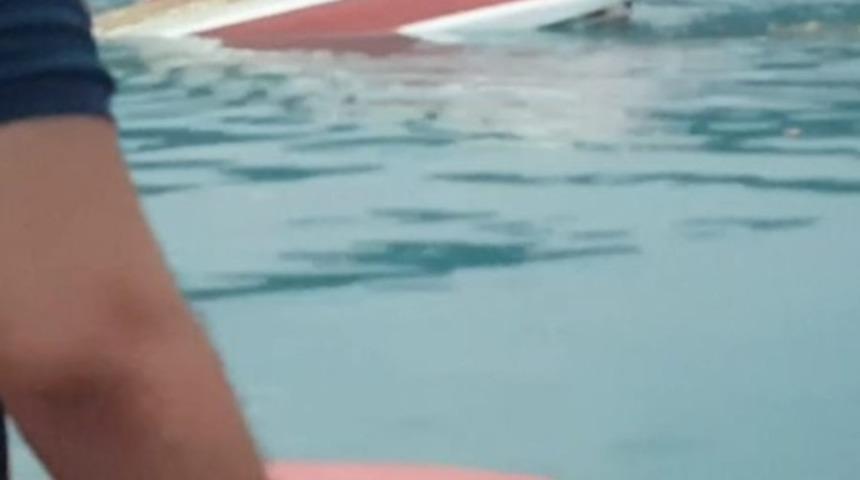 Rize sahilinde balıkçı teknesi alabora oldu