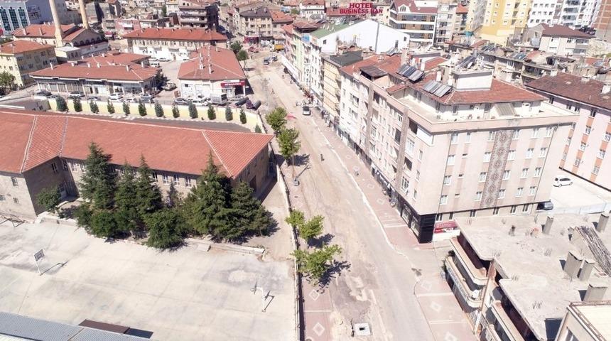 Nevşehir Belediyesi’nin sıcak asfalt atağı sürüyor