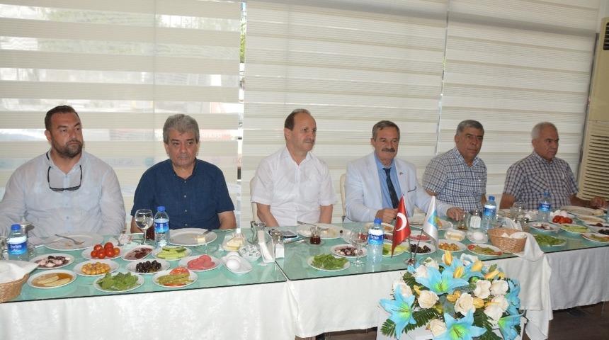 S&ouml;ke İYİ Parti, muhtarlar ve basınla bir araya geldi