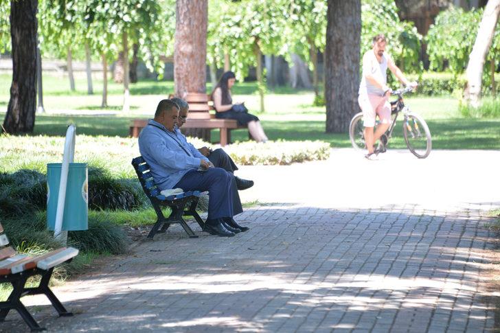 Her türlü yöntemi deniyorlar! Bu kare Adana'da çekildi G1