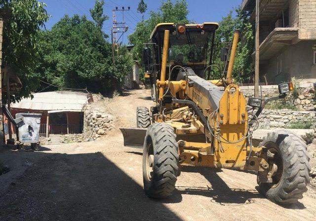 Hakkari Belediyesinden üstyapı çalışması