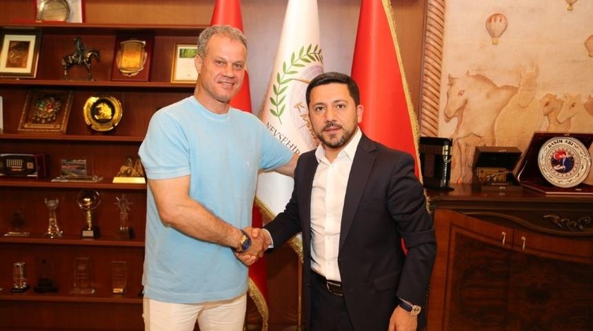 Nevşehir Belediyespor&rsquo;un yeni hocası Erg&uuml;n Aytekin oldu