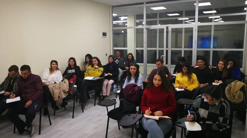 Nevşehir Belediyesi&rsquo;nden &uuml;cretsiz ve sertifikalı yabancı dil kursu