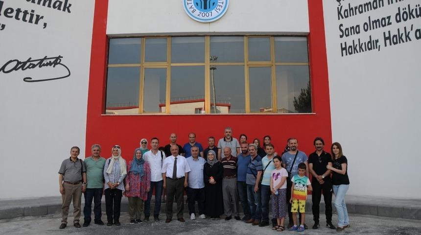 Batman Üniversitesi Rektörü Durmuş: “Kardeşliğimizi pekiştiren projeleri destekliyoruz”