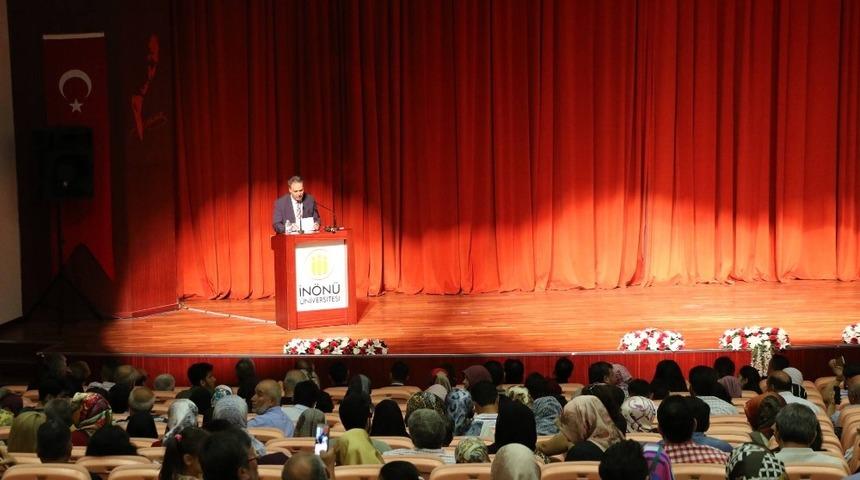 Diş Hekimliği Fak&uuml;ltesinde mezuniyet coşkusu